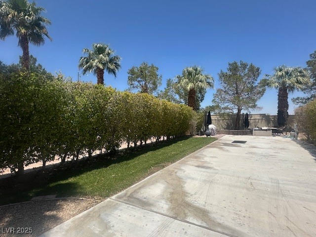 8175 Arville Street 11 Property Photo 2
