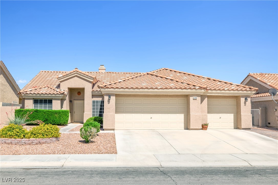 5704 Owl Butte Court Property Photo 1