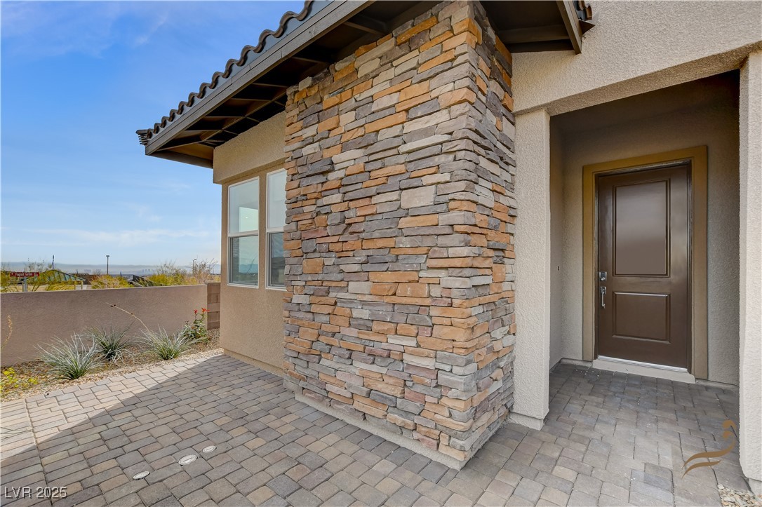 11837 Grassy Plain Avenue Property Photo 5