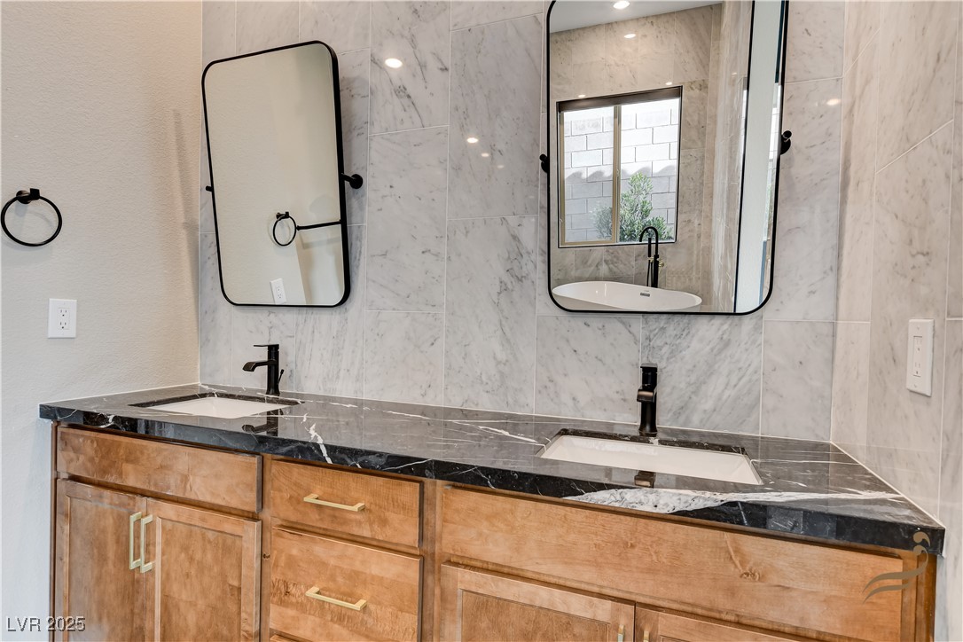 11837 Grassy Plain Avenue Property Photo 39