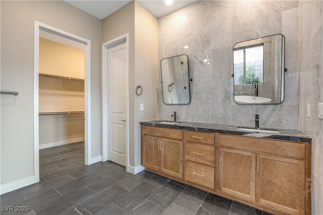 11837 Grassy Plain Avenue Property Photo 40
