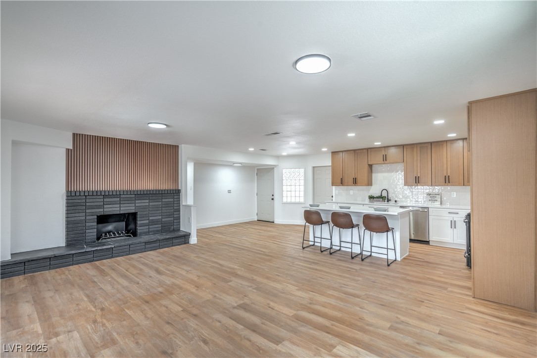5279 Consul Avenue Property Photo 3