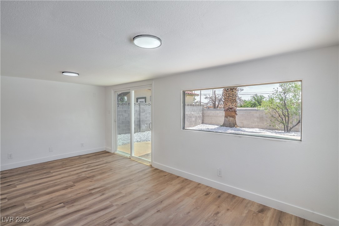 5279 Consul Avenue Property Photo 13