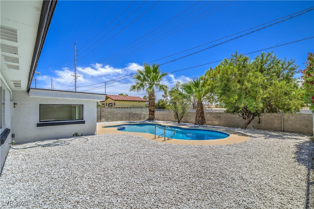 5279 Consul Avenue Property Photo 36