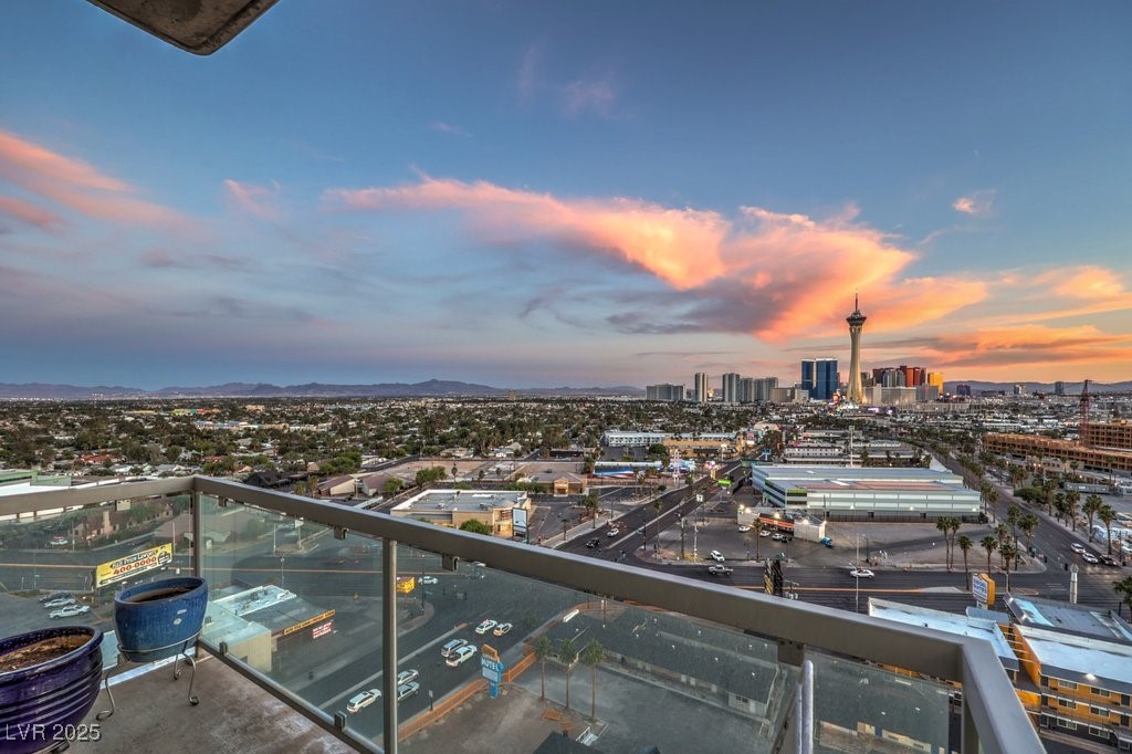 900 Las Vegas Boulevard 1208 Property Photo 45