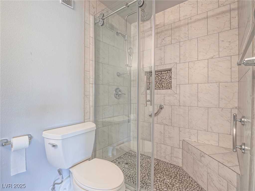 725 North Royal Crest Circle 228 Property Photo 18