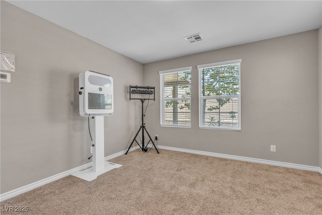156 Campbelltown Avenue Property Photo 11