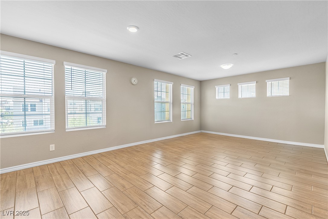 156 Campbelltown Avenue Property Photo 30