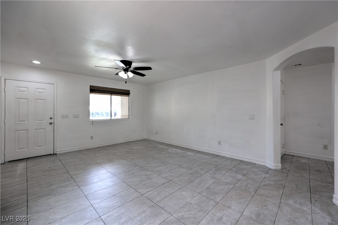 1069 Coronado Peak Avenue Property Photo 5
