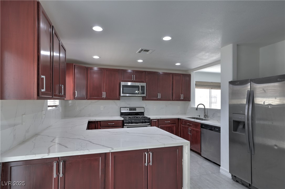1069 Coronado Peak Avenue Property Photo 11