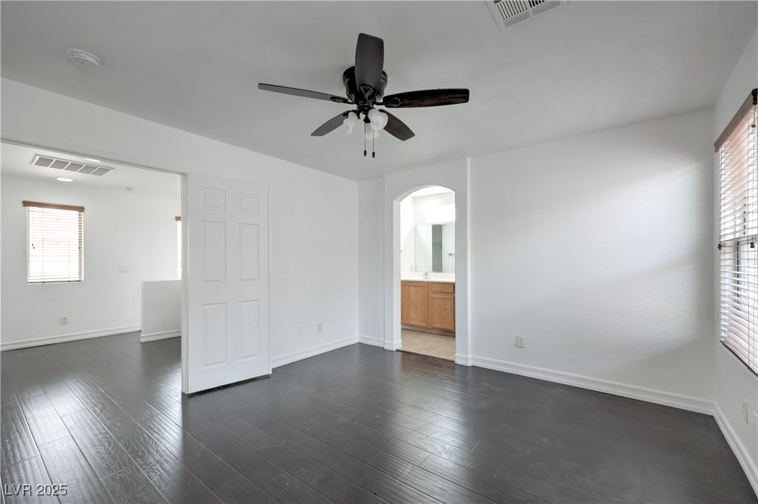 1069 Coronado Peak Avenue Property Photo 16