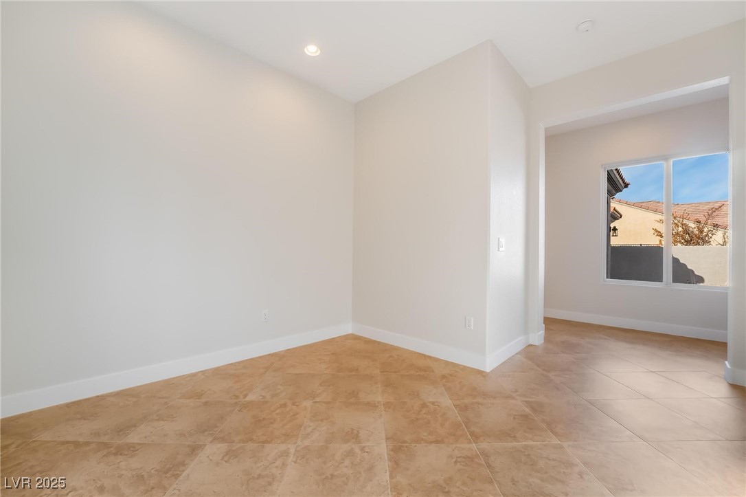 2365 Black River Falls Drive Property Photo 22
