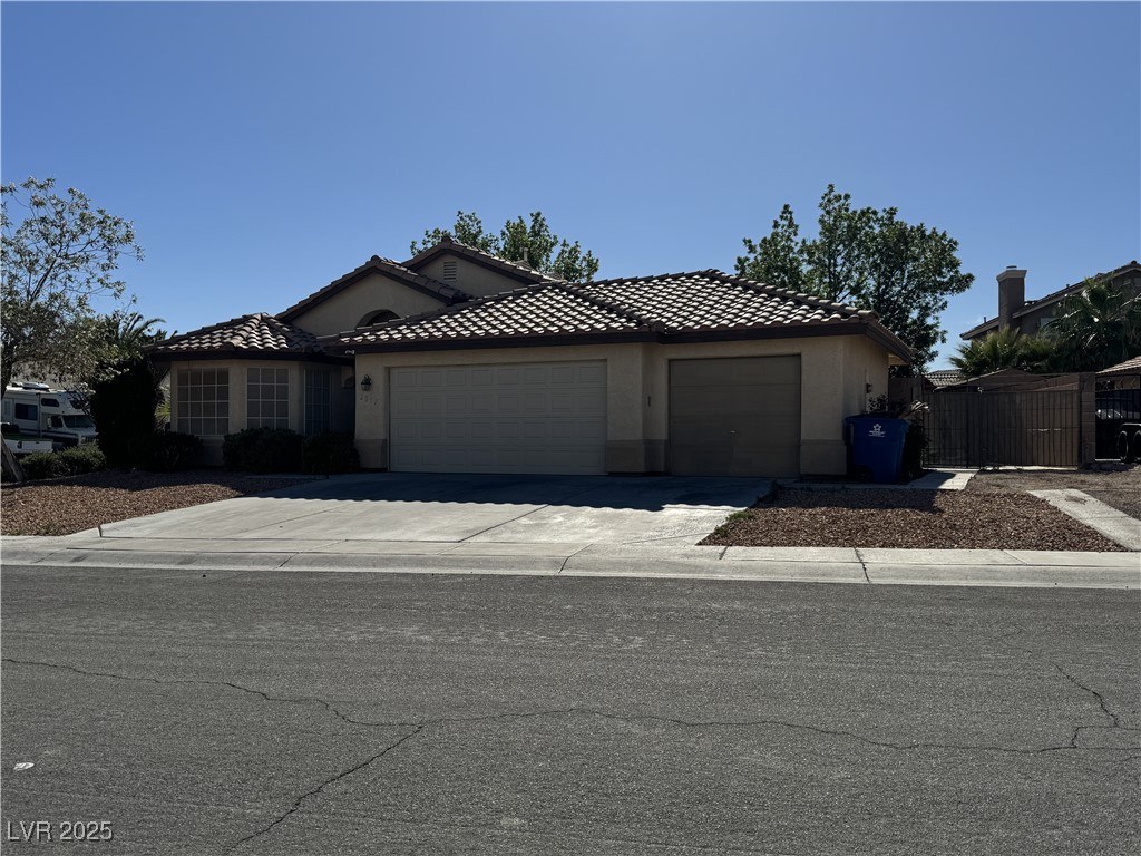 5017 Vista Loma Way Property Photo 1