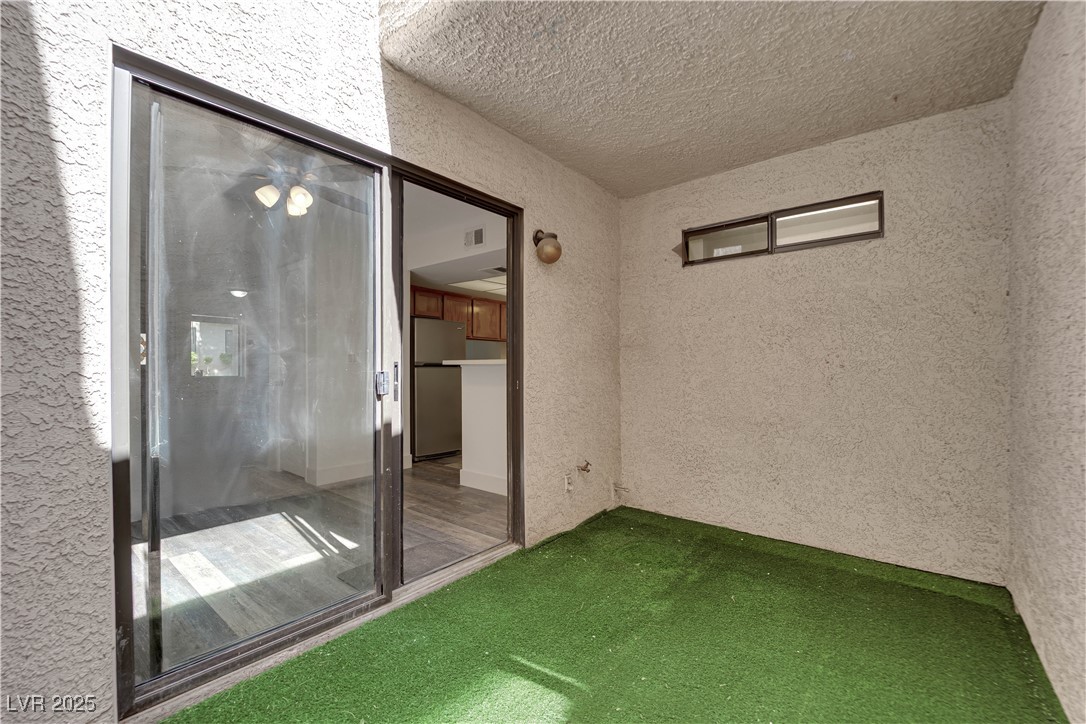 2661 Ruthe Duarte Avenue Property Photo 30