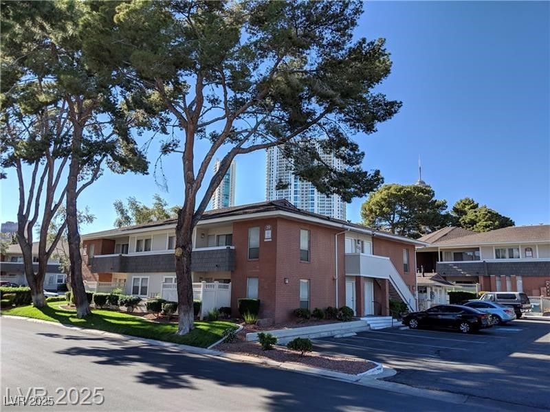 634 Oakmont Avenue 1903 Property Photo 4