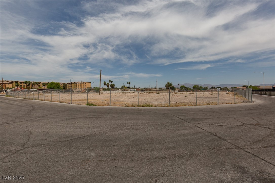 Mcknight St Property Photo 15