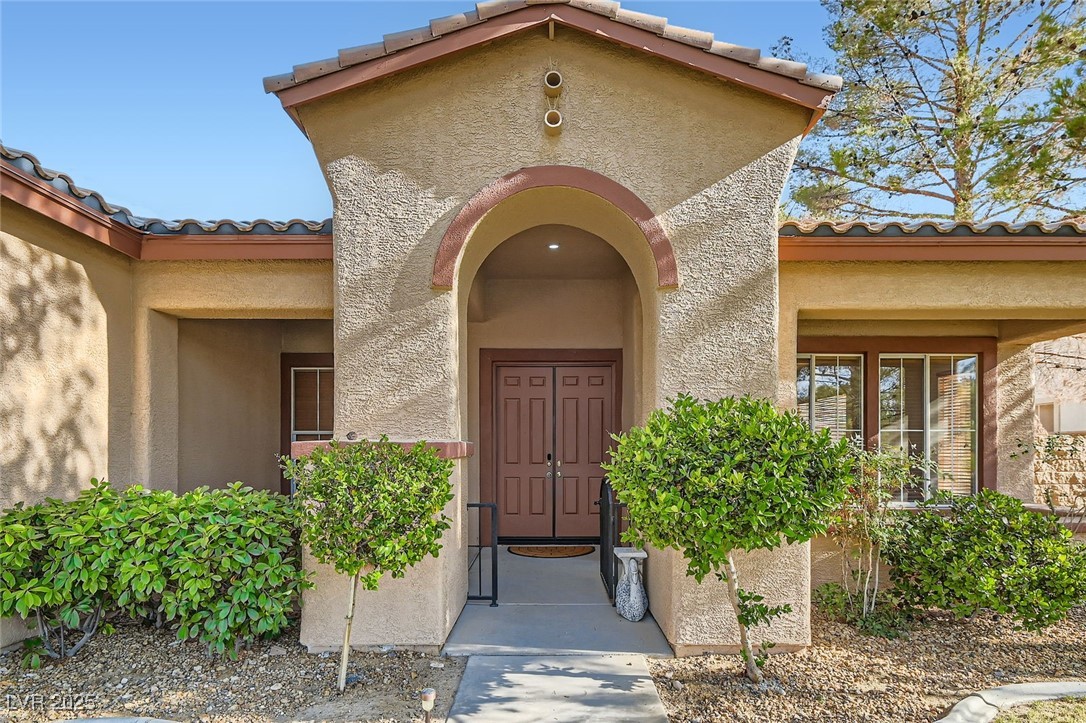 313 Glenridding Street Property Photo 2