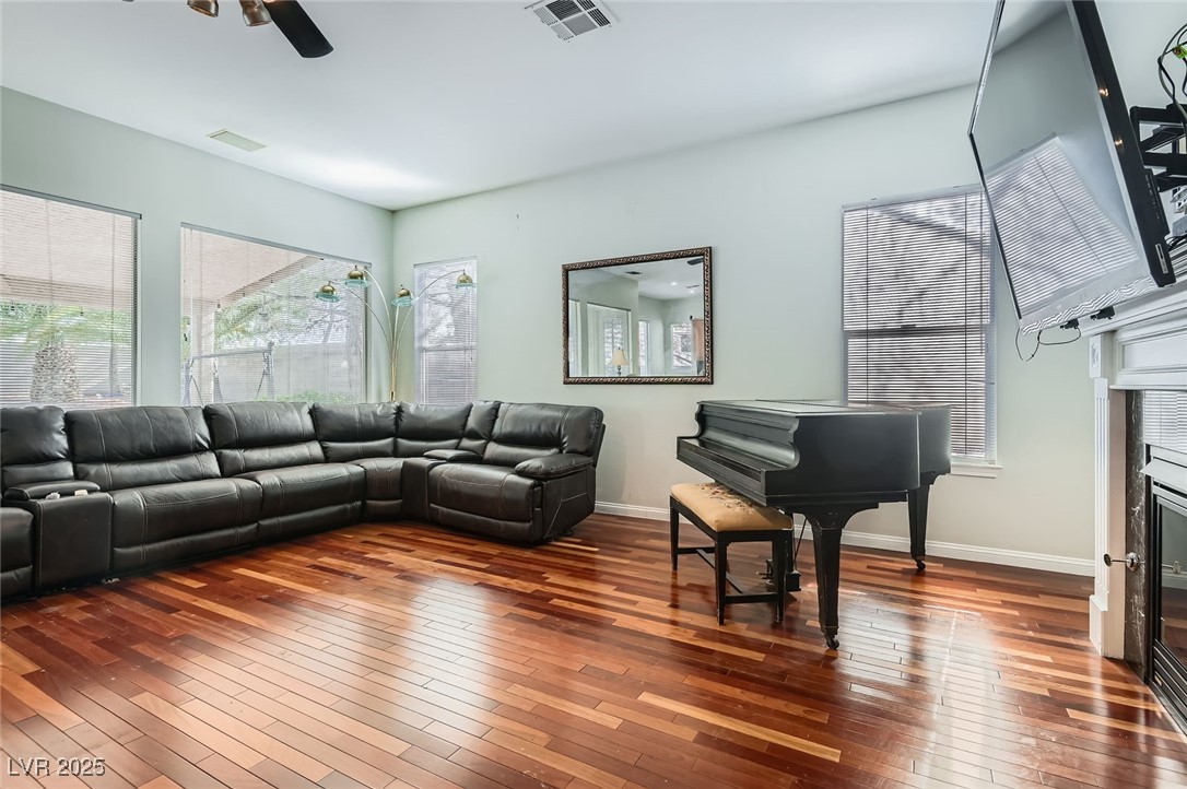 313 Glenridding Street Property Photo 7