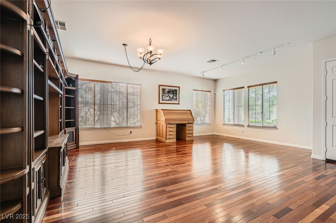 313 Glenridding Street Property Photo 13