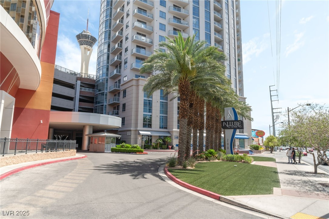 200 West Sahara Avenue 3303 Property Photo 1