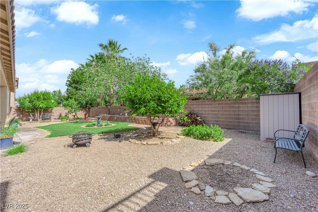 9375 Gold Lake Avenue Property Photo 40