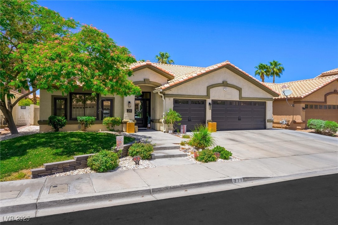211 Kokopelli Court Property Photo 1