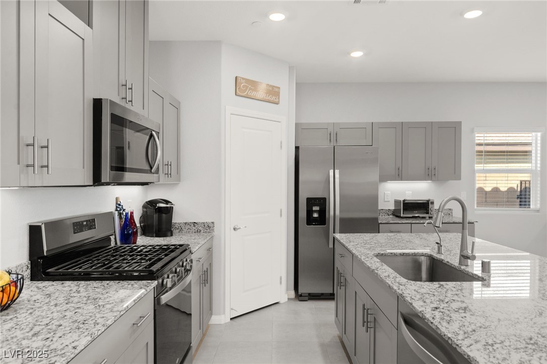 10951 Stone Crossing Avenue Property Photo 16