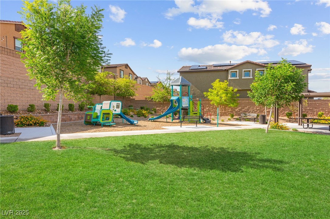 10951 Stone Crossing Avenue Property Photo 45
