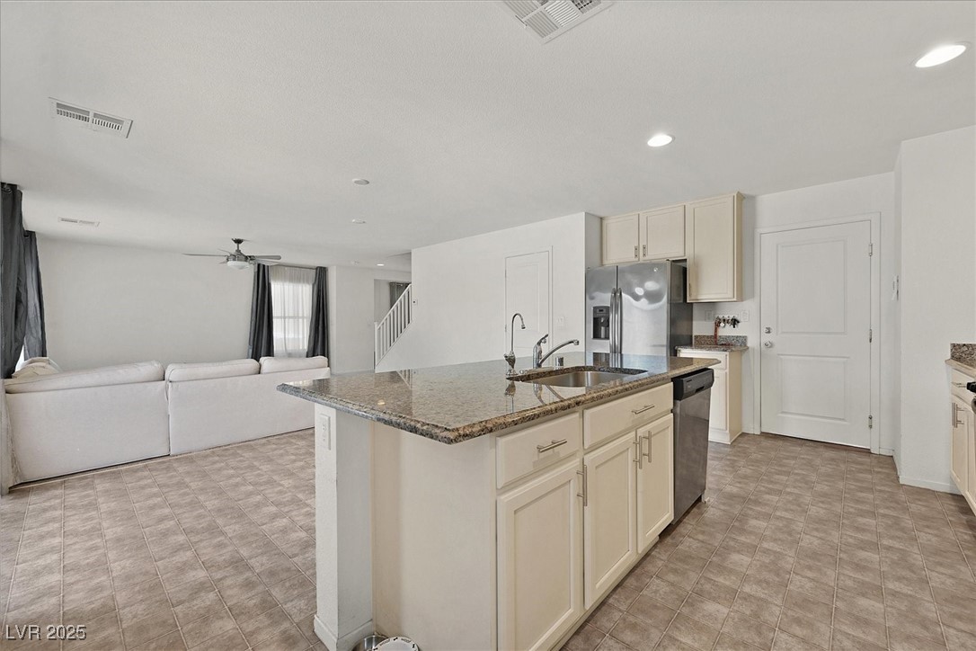 5250 Chester Creek Court Property Photo 6