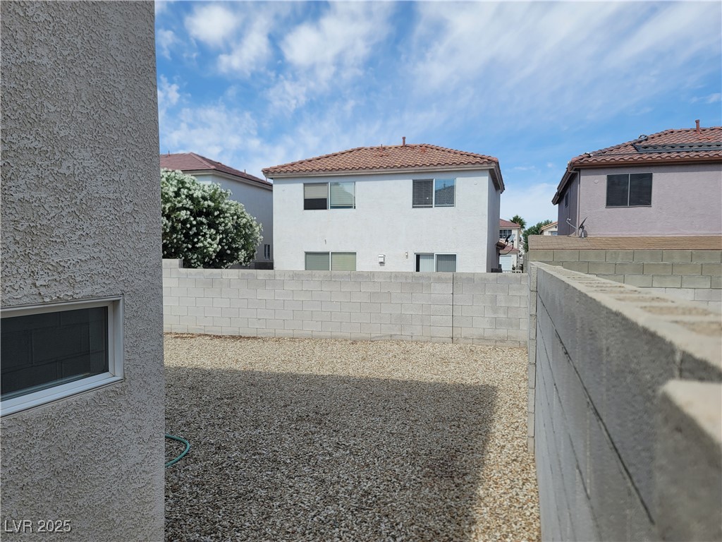 10123 Lemon Thyme Street Property Photo 5