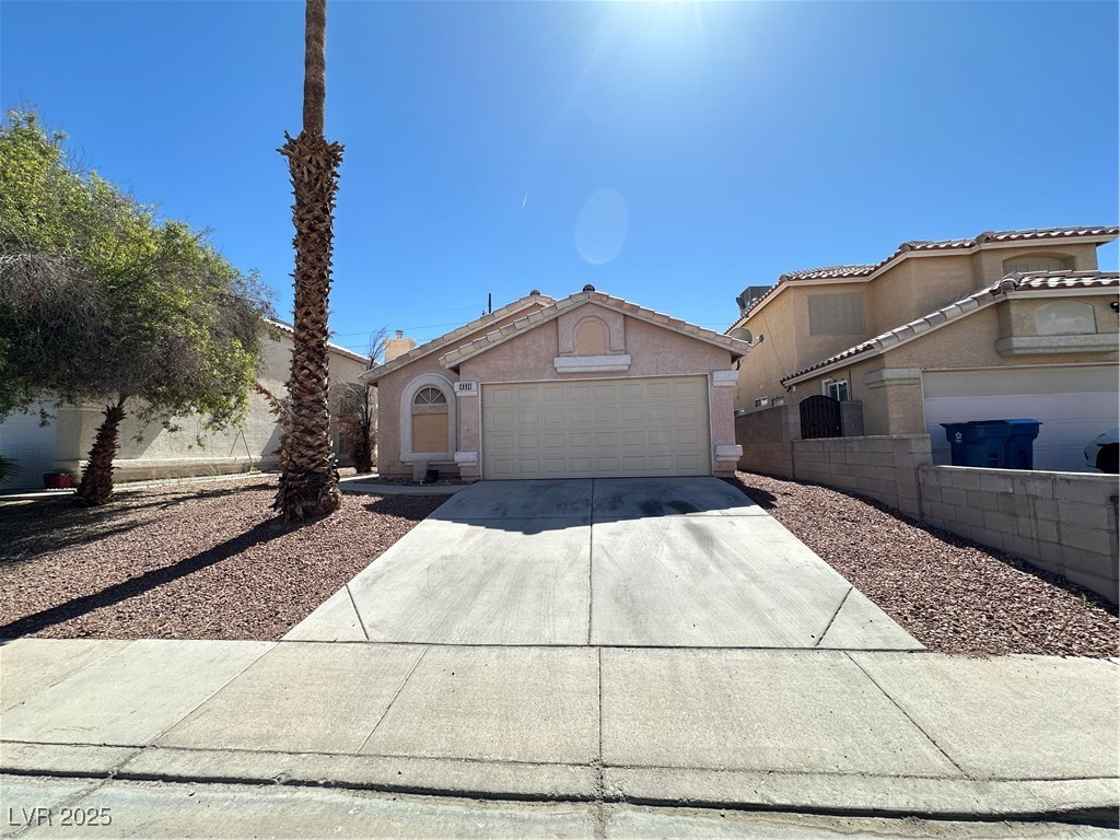 2092 Crowley Way Property Photo 1