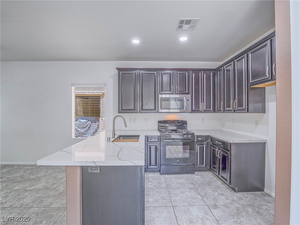 7753 Petite Pillar Court Property Photo 17