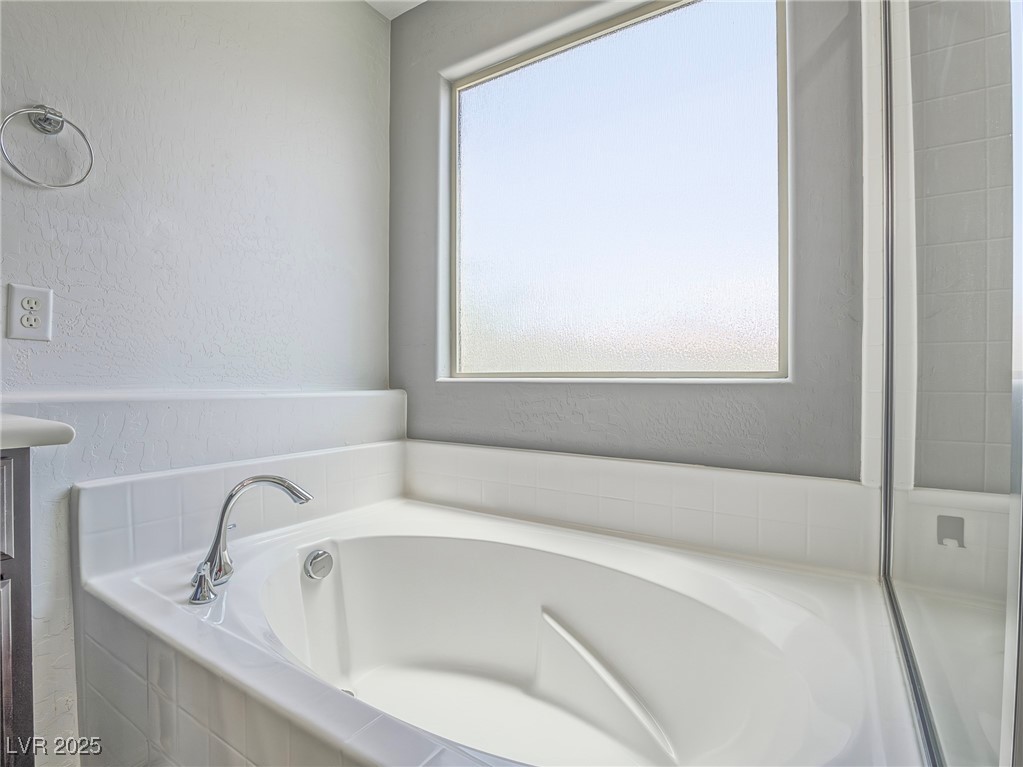 7753 Petite Pillar Court Property Photo 34