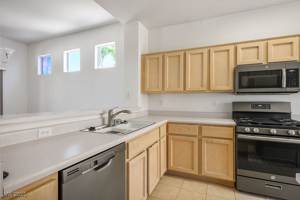 2315 Sun Cliffs Street Property Photo 6