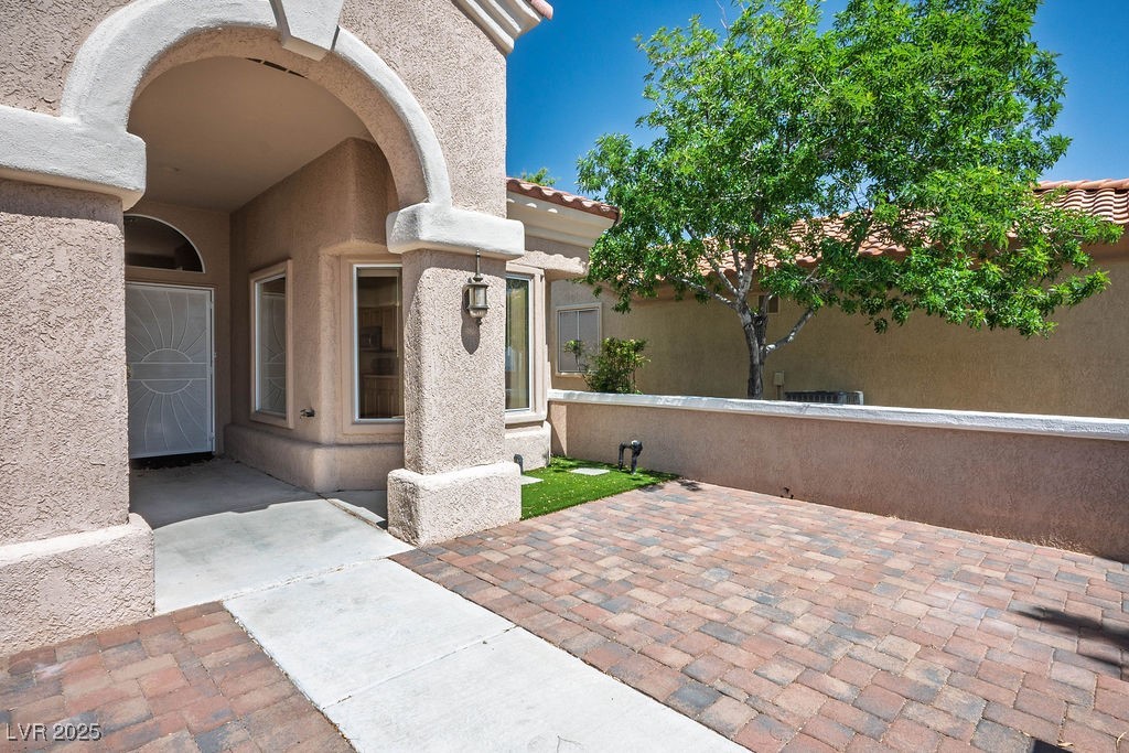 2315 Sun Cliffs Street Property Photo 28