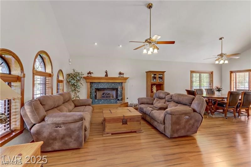 4075 East Oquendo Road Property Photo 11