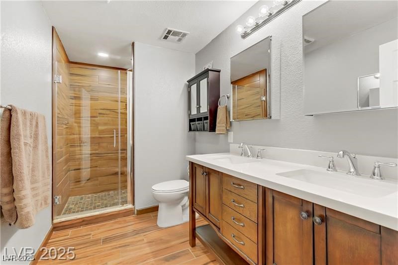 4075 East Oquendo Road Property Photo 29