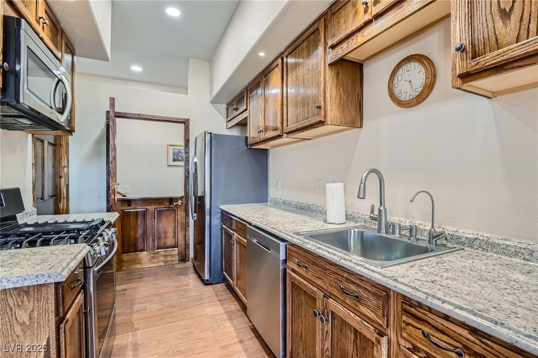 4075 East Oquendo Road Property Photo 41