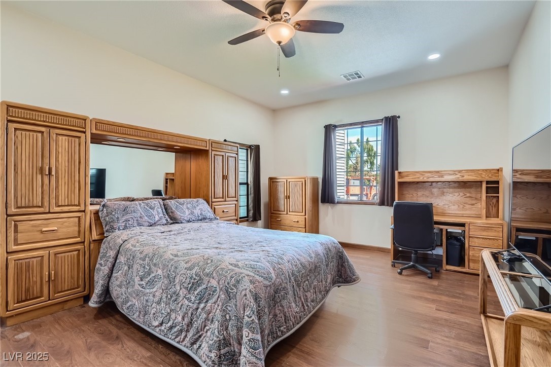 4075 East Oquendo Road Property Photo 42