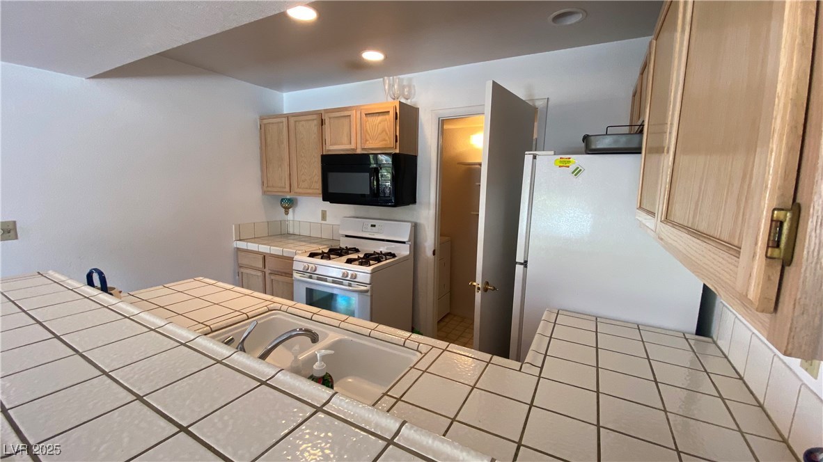 7570 Flamingo Road 209 Property Photo 13