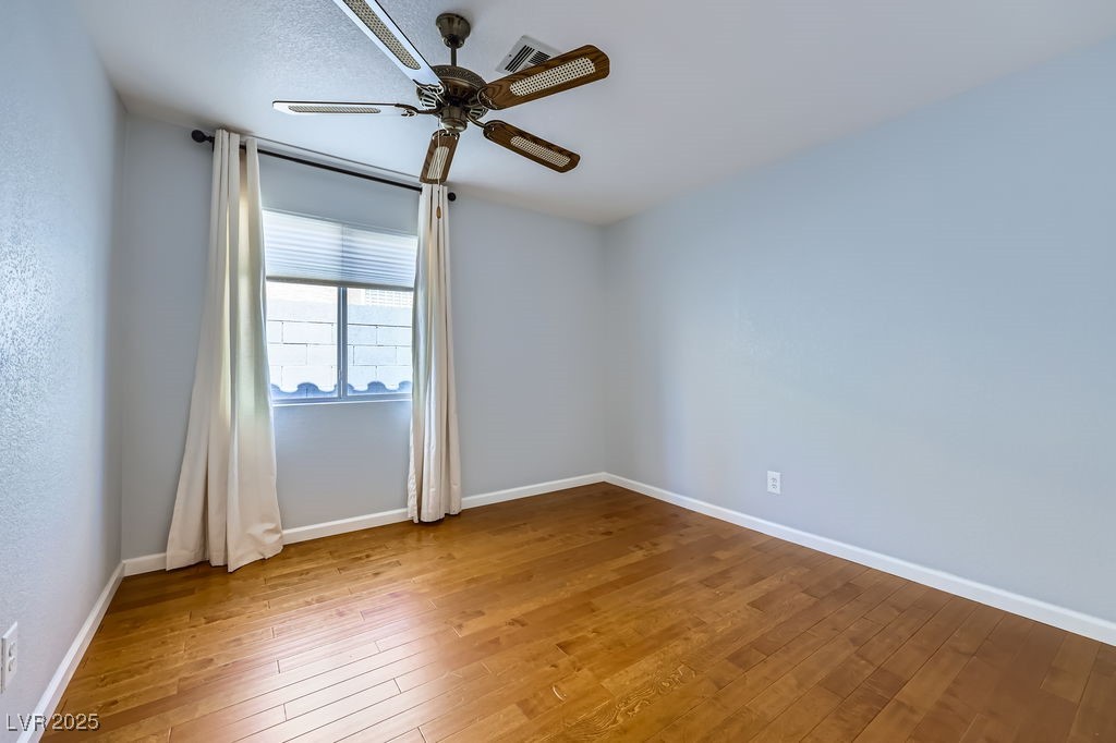 8309 Windrush Avenue Property Photo 20