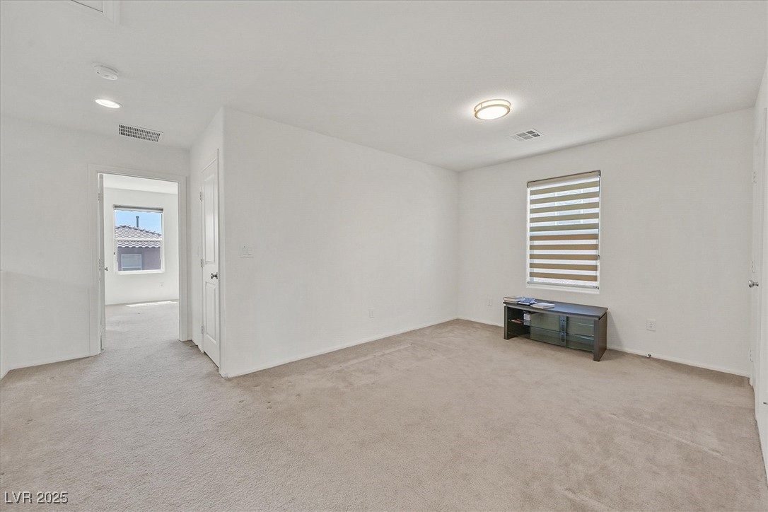 8755 Spanish Ridge Avenue Property Photo 5