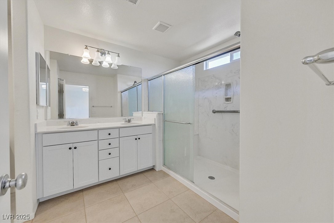 8755 Spanish Ridge Avenue Property Photo 9