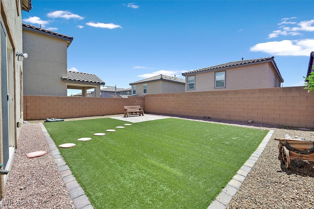 8755 Spanish Ridge Avenue Property Photo 16