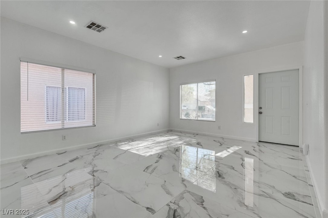 6022 Highland Gardens Drive Property Photo 14