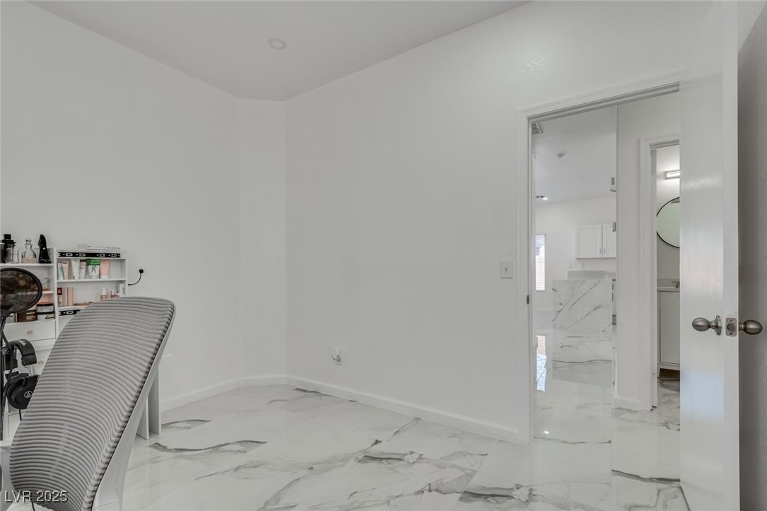 6022 Highland Gardens Drive Property Photo 15