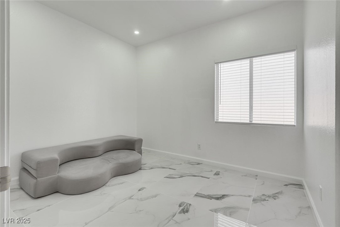 6022 Highland Gardens Drive Property Photo 17