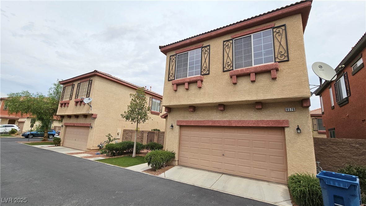 8576 Peaceful Dreams Street Property Photo 2
