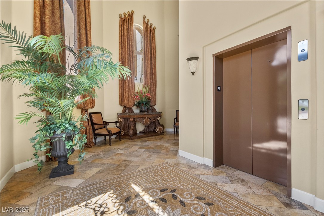 30 Via Mantova 102 Property Photo 5