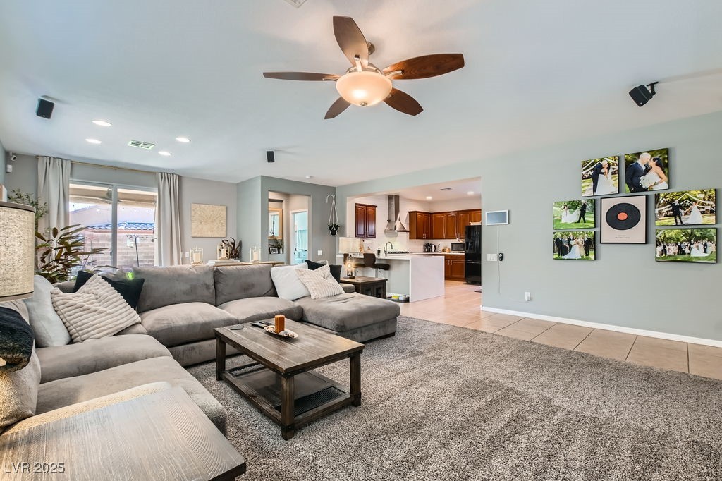 6446 Button Quail Street Property Photo 5